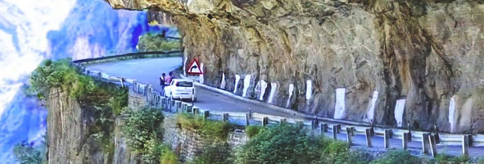 Amritsar to Kalpa-Kaza-Spiti Valley Tempo Traveller